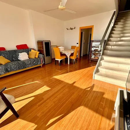 Capo Pino - Sole E Relax Daire *